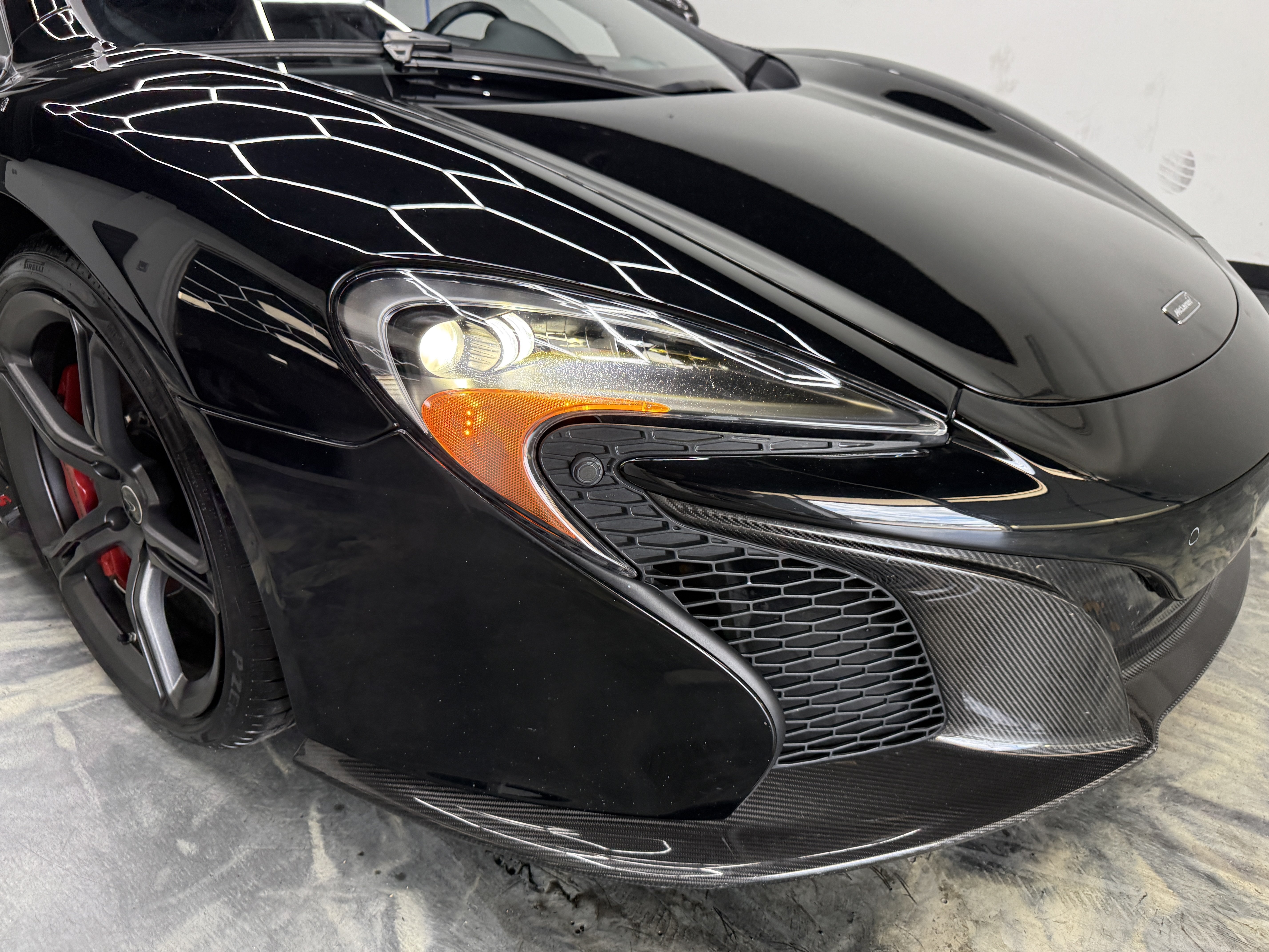 Used 2016 McLaren 650S Spider RWD image 45