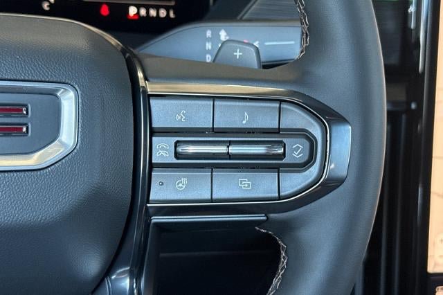 New 2026 GMC Acadia AT4 w/ Luxury Package AWD/4WD image 30