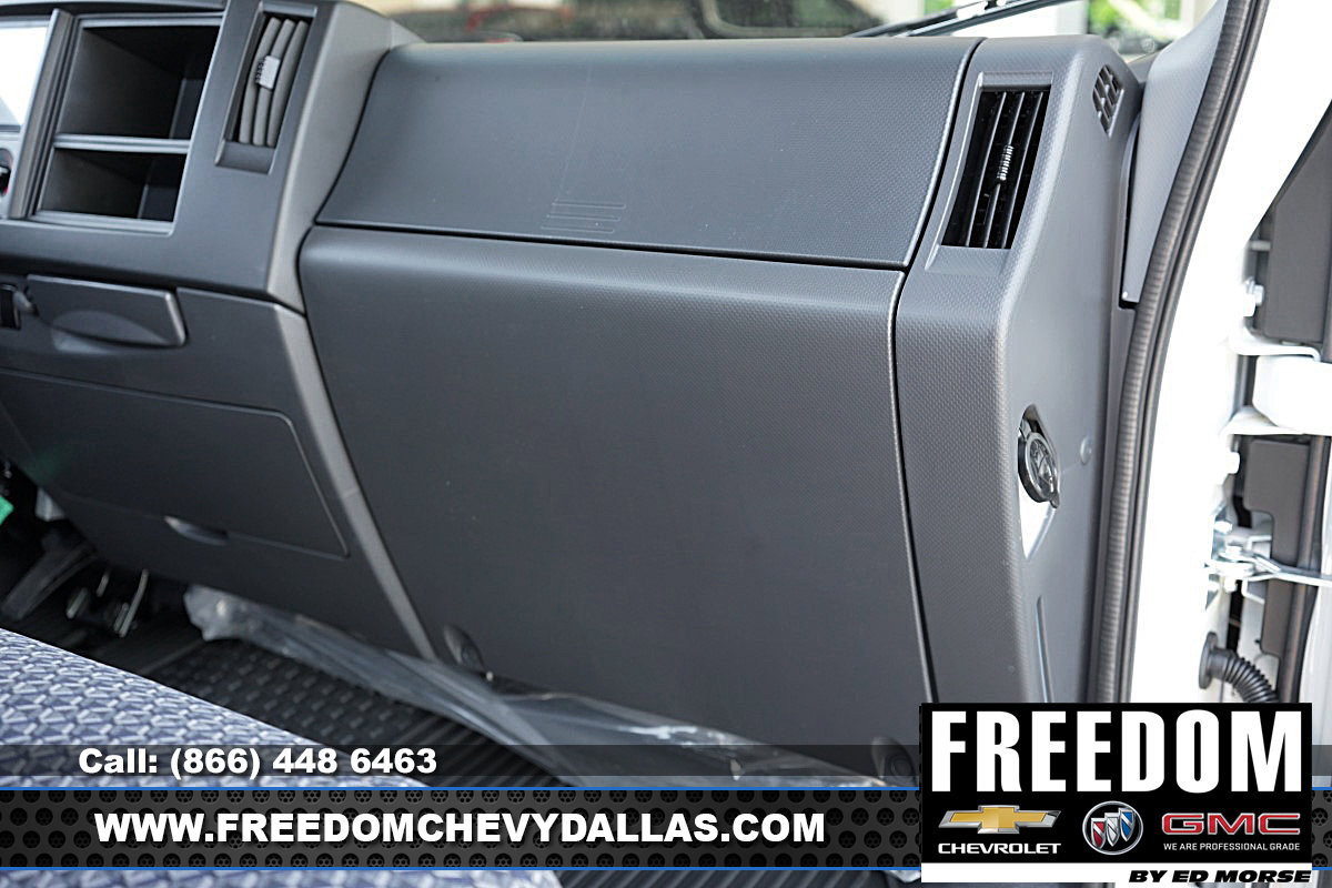 New 2024 Chevrolet Low Cab Forward image 30