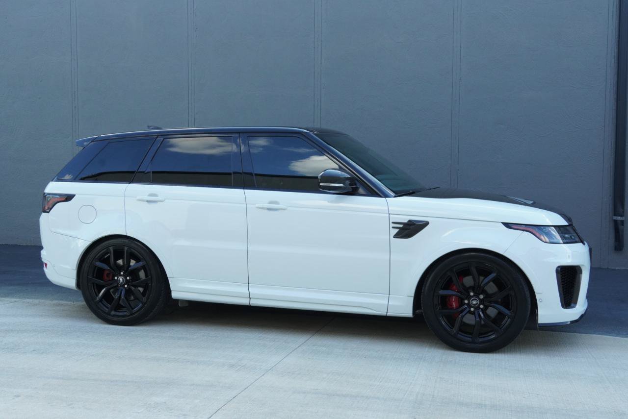 Used 2022 Land Rover Range Rover Sport SVR Carbon Edition AWD/4WD image 4