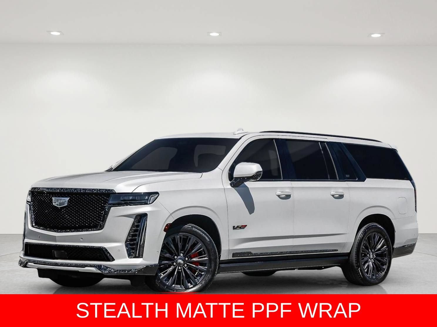 Used 2023 Cadillac Escalade ESV V w/ LPO, ONYX Package AWD/4WD image 2