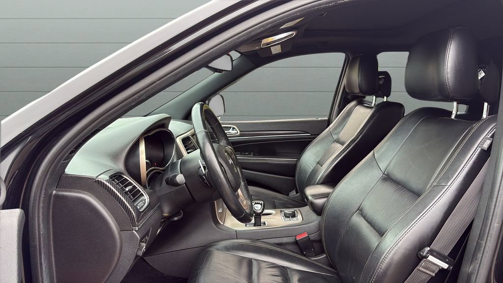 Used 2014 Jeep Grand Cherokee Limited AWD/4WD image 10