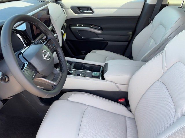 New 2026 Nissan Pathfinder SL AWD/4WD image 18