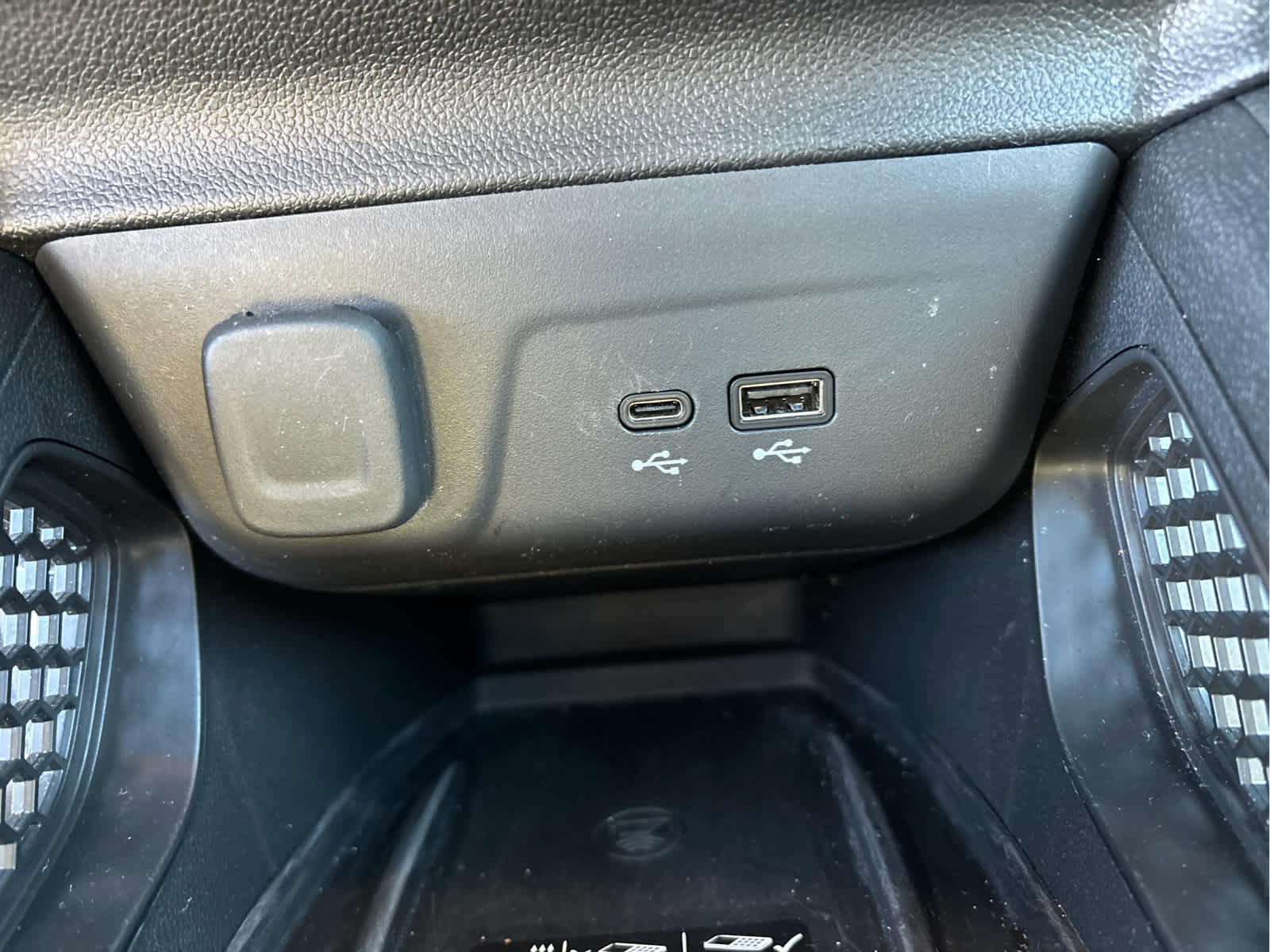 Certified 2024 Chevrolet TrailBlazer RS w/ Convenience Package AWD/4WD image 12