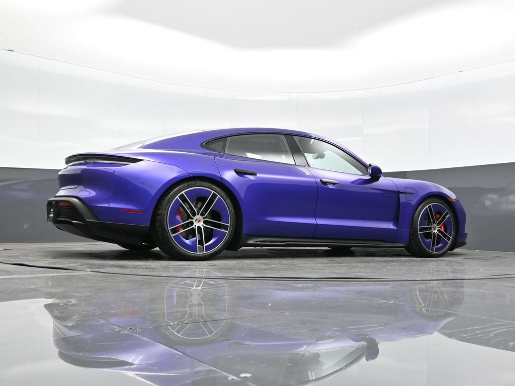New 2026 Porsche Taycan GTS AWD/4WD image 38