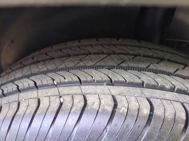 Used 2025 Chevrolet TrailBlazer LT AWD/4WD image 11