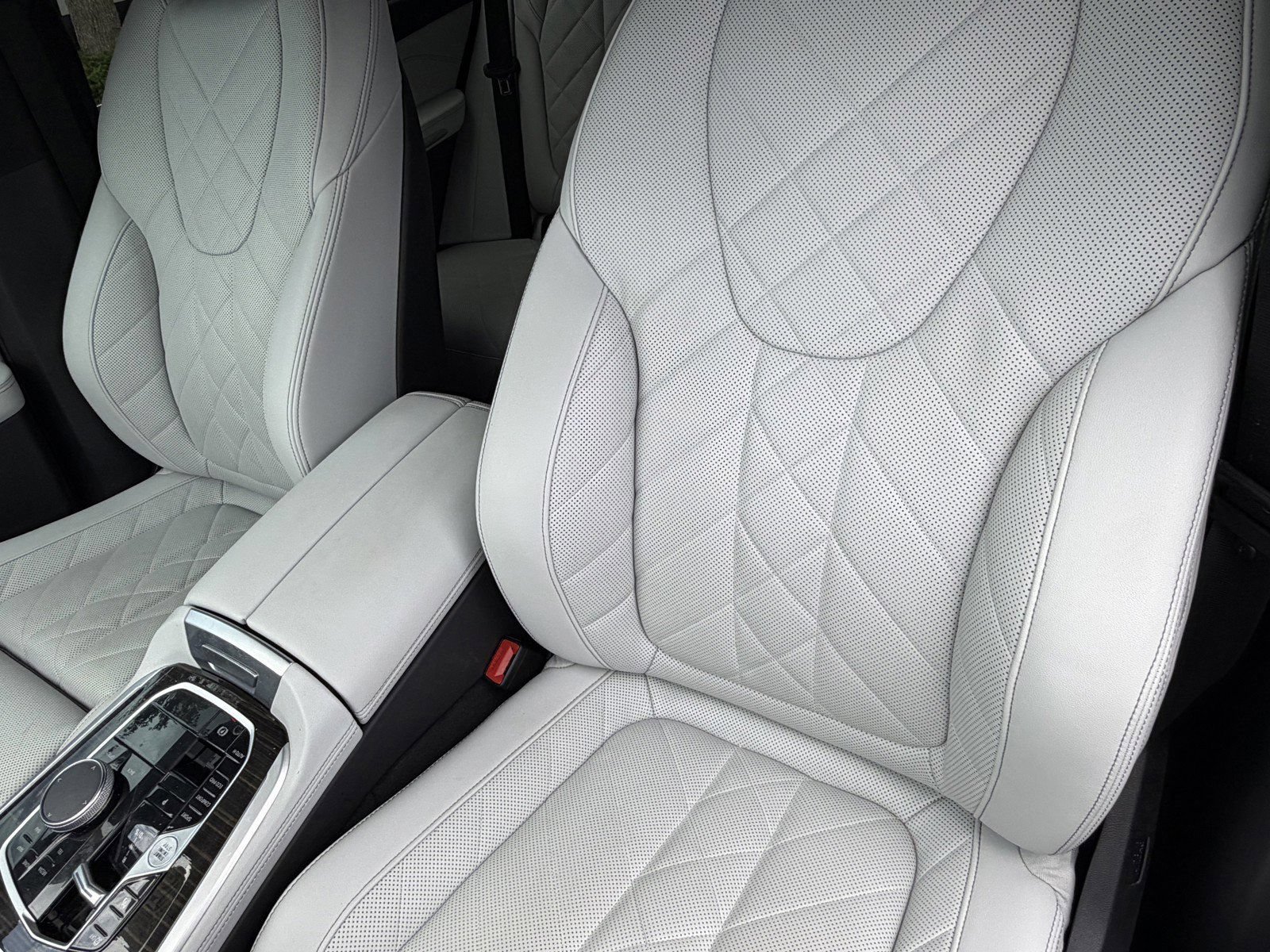 Certified 2024 BMW X5 sDrive40i w/ Premium Package RWD image 24
