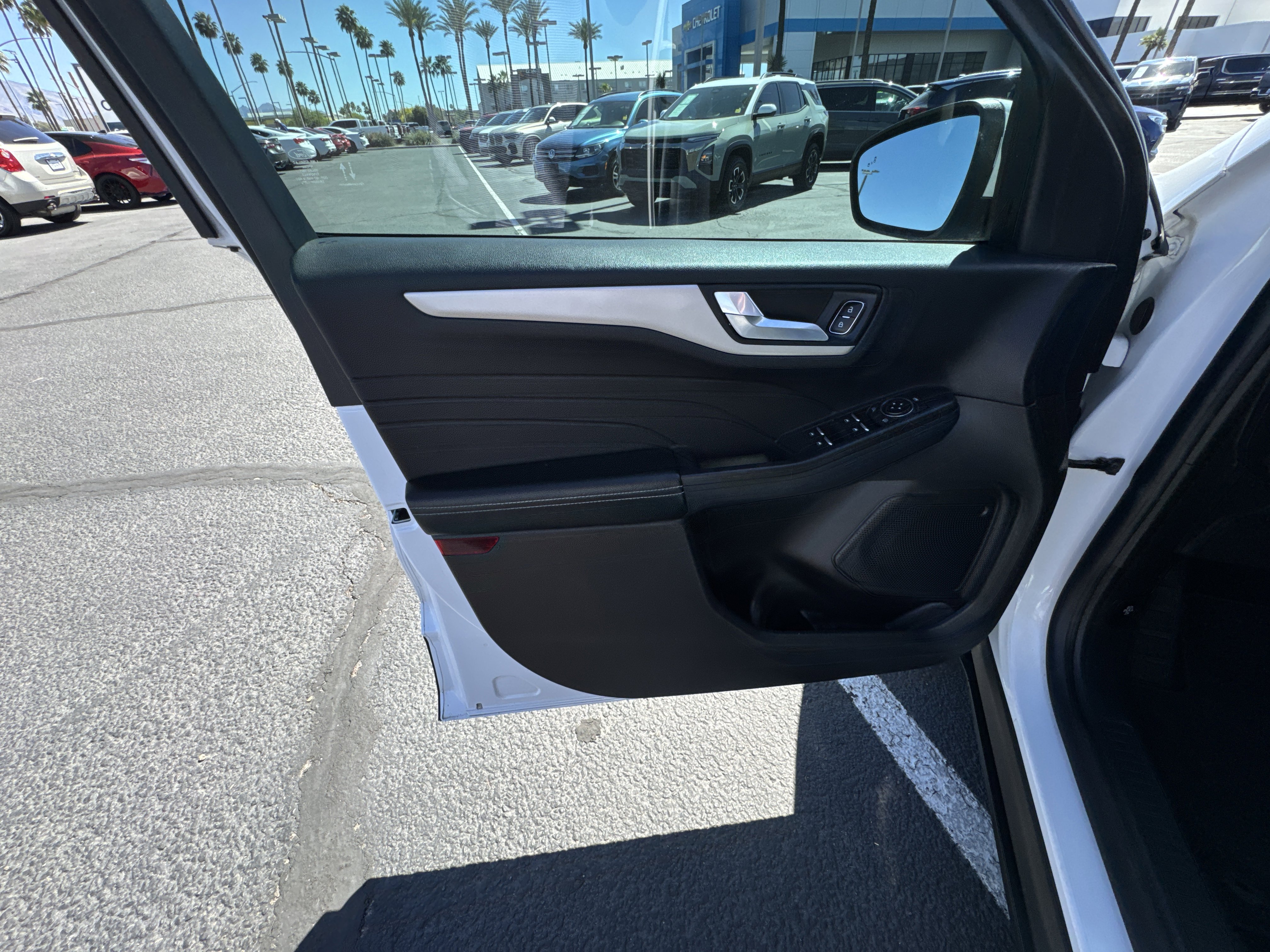 Used 2021 Ford Escape SE w/ Convenience Package image 22