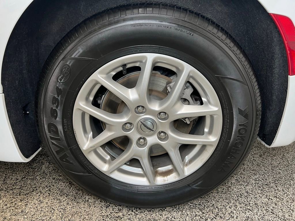 Used 2024 Chrysler Pacifica Touring-L image 24