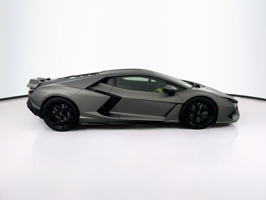 Used 2026 Lamborghini Revuelto AWD/4WD image 4