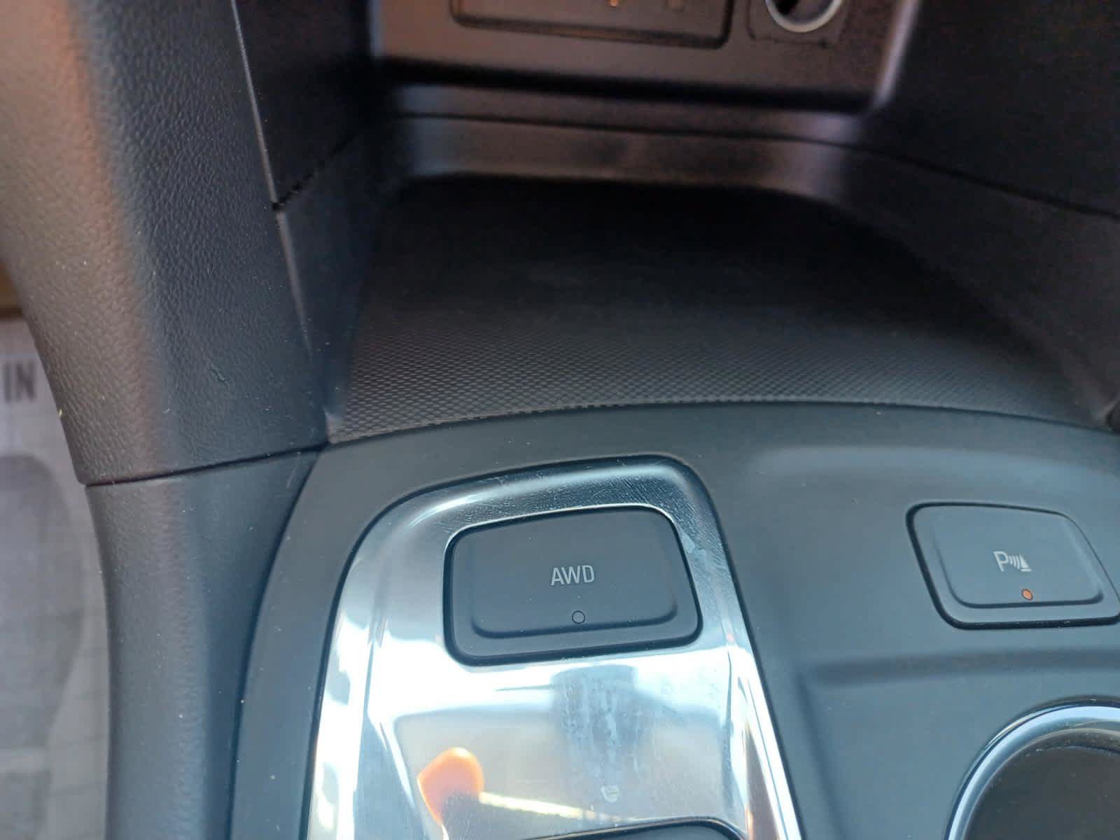 Used 2023 Chevrolet Equinox LT AWD/4WD image 13