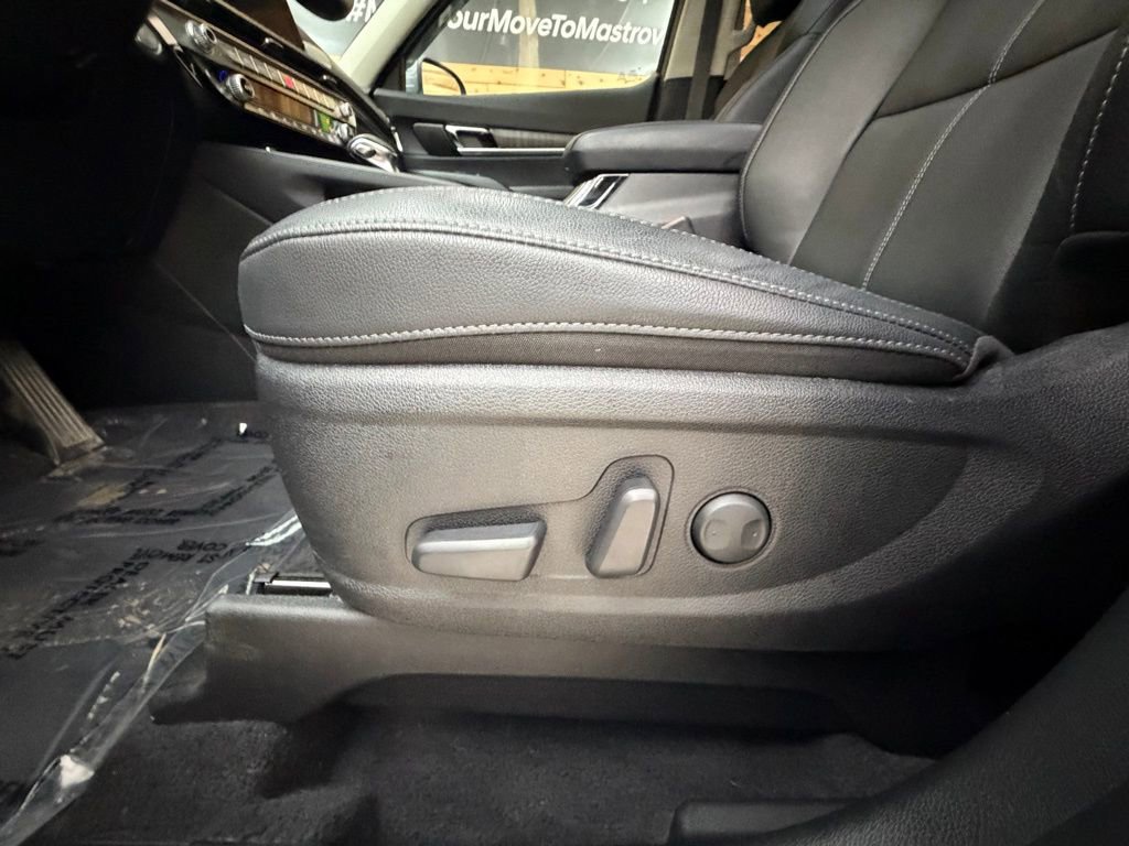 Used 2025 Kia Telluride EX image 21
