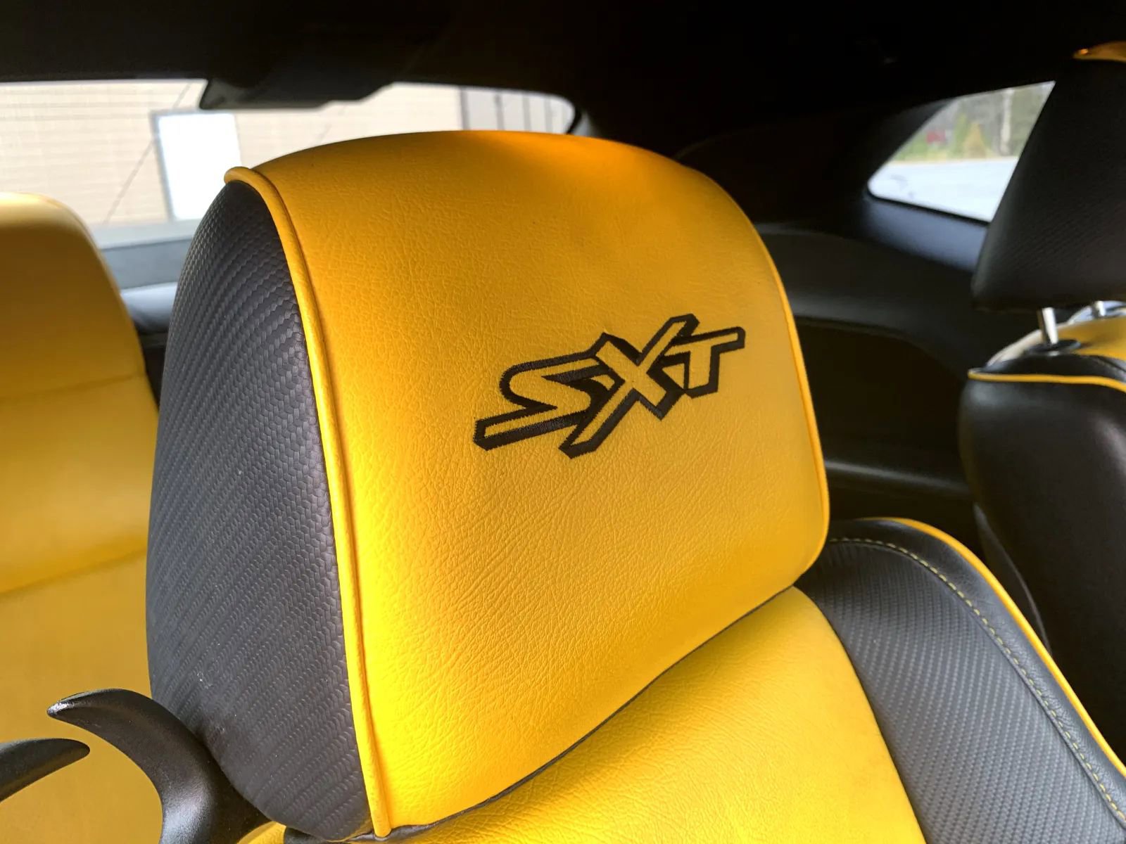 Used 2018 Dodge Challenger SXT w/ Blacktop Package image 24