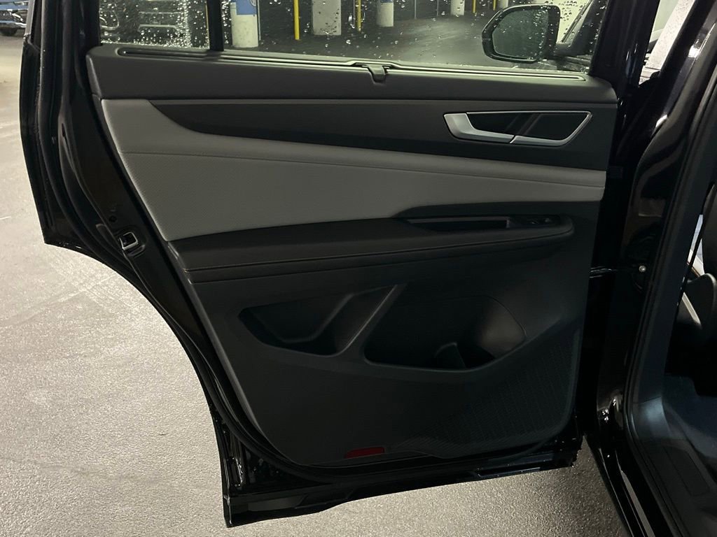 New 2026 Volkswagen Atlas Peak Edition image 21