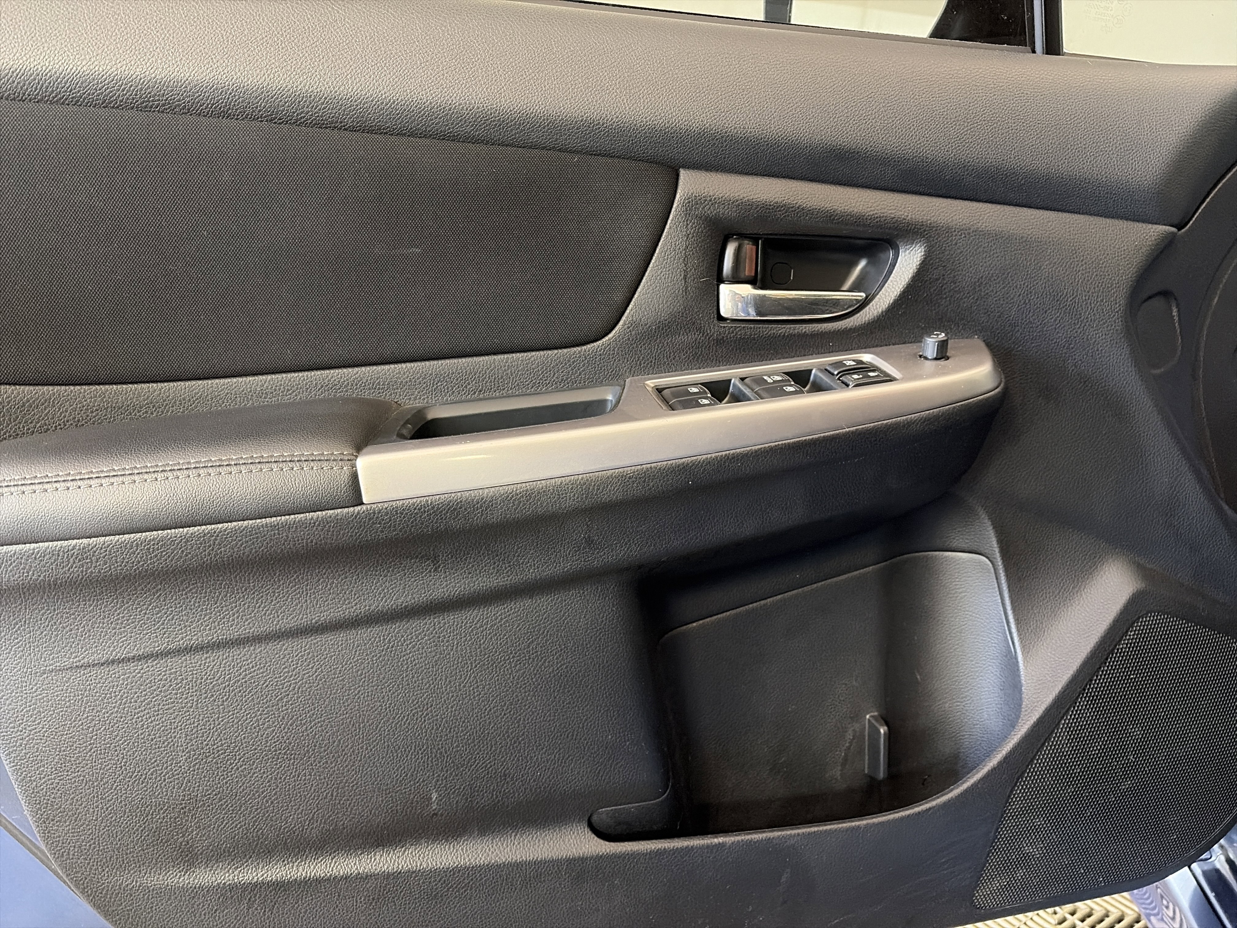 Used 2015 Subaru Impreza 2.0i Sport Premium image 14