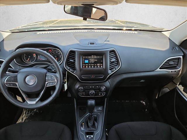 Used 2019 Jeep Cherokee Latitude w/ Popular Appearance Group FWD image 17