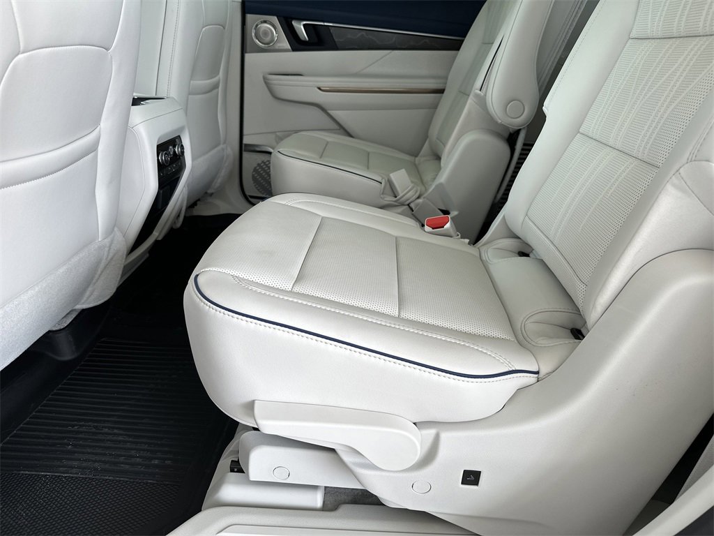 New 2026 Buick Enclave Avenir w/ Super Cruise Package image 32