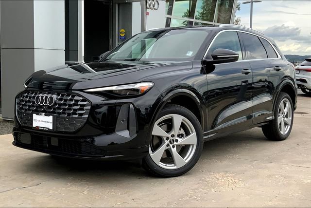 New 2025 Audi Q5 Premium Plus