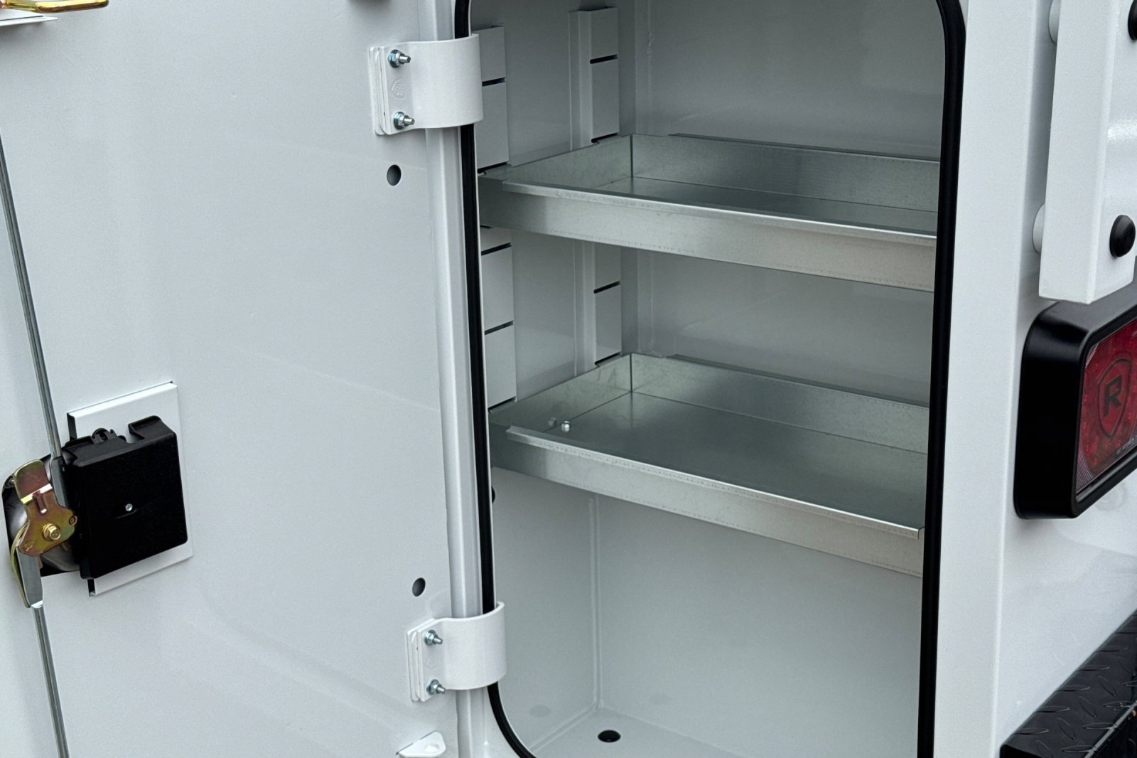 New 2026 Ford F250 XL w/ XL Chrome Package image 22