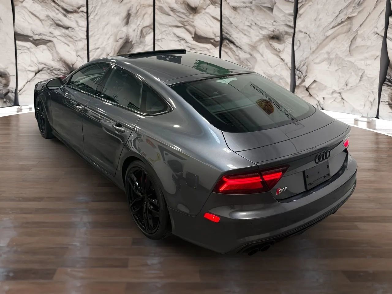 Used 2017 Audi S7 Premium Plus w/ S7 Sport Package image 8