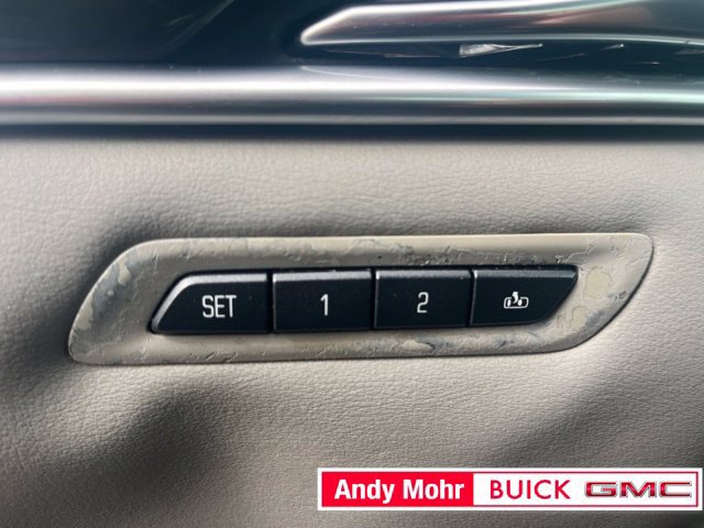 Used 2013 Cadillac XTS Premium FWD image 21