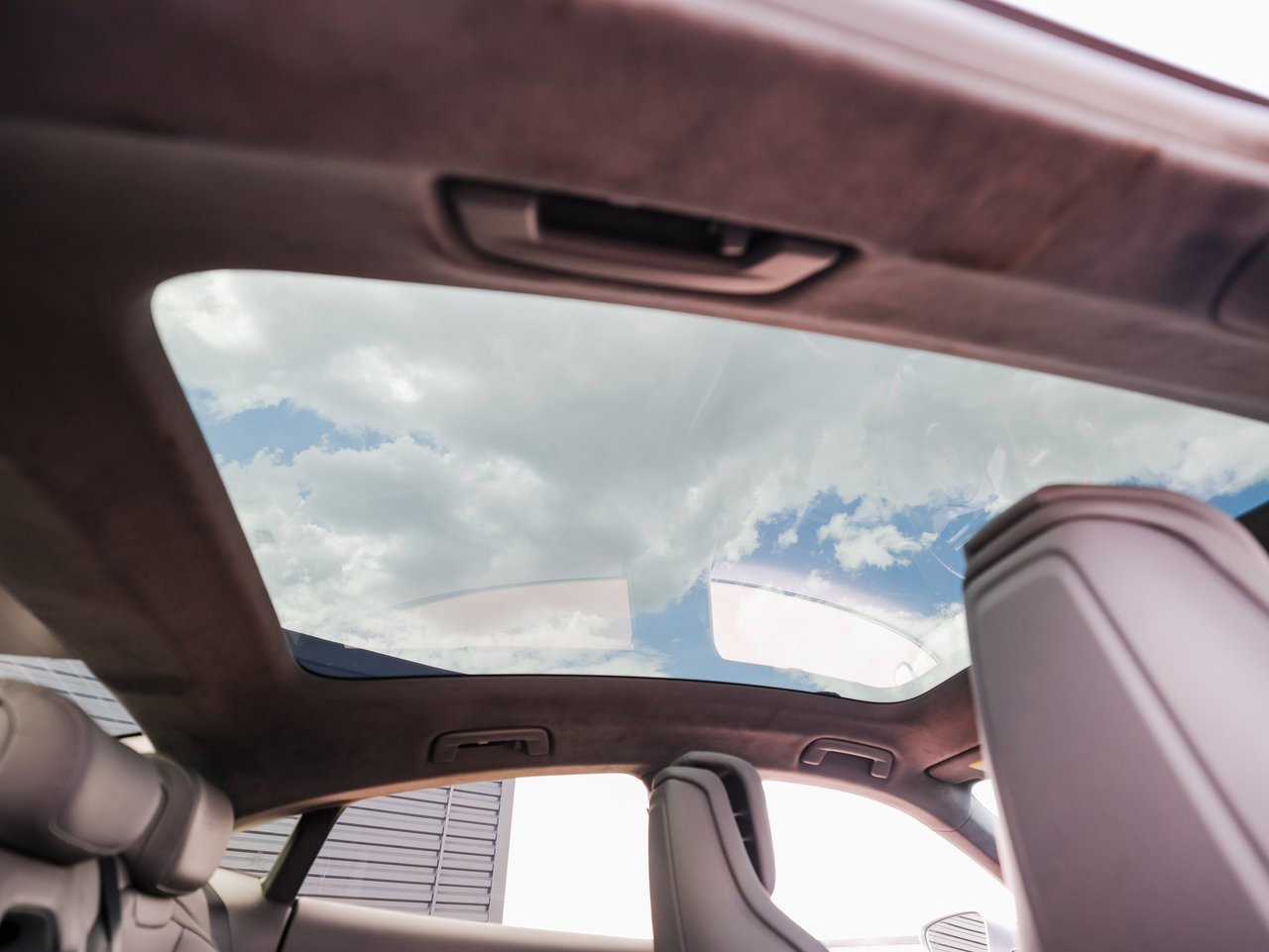 Certified 2021 Porsche Taycan Turbo S image 29