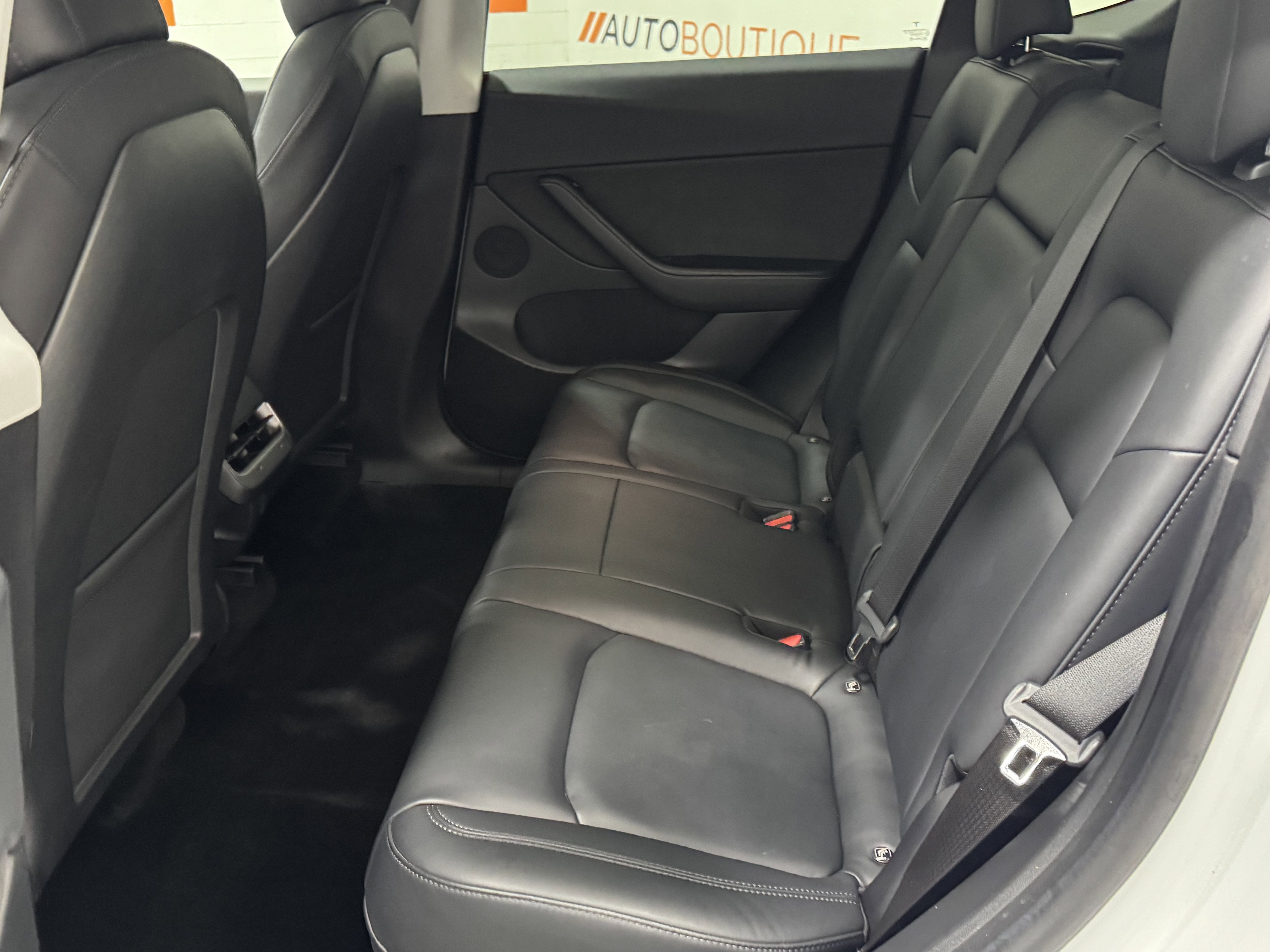 Used 2021 Tesla Model Y Long Range image 15