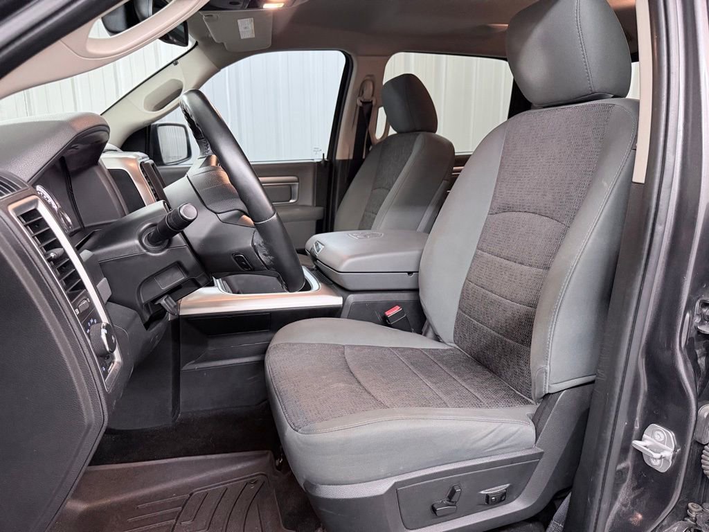 Used 2016 RAM 1500 Lone Star RWD image 13