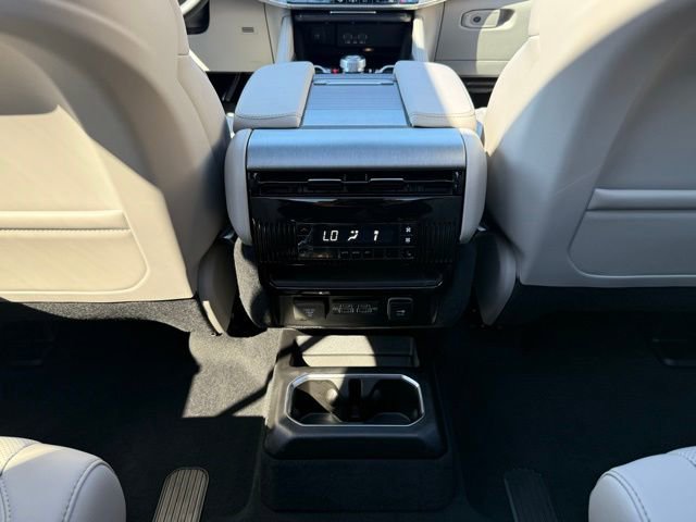 New 2026 Jeep Grand Wagoneer Limited AWD/4WD image 25