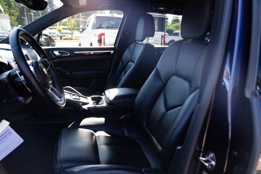 Used 2017 Porsche Cayenne AWD/4WD image 20