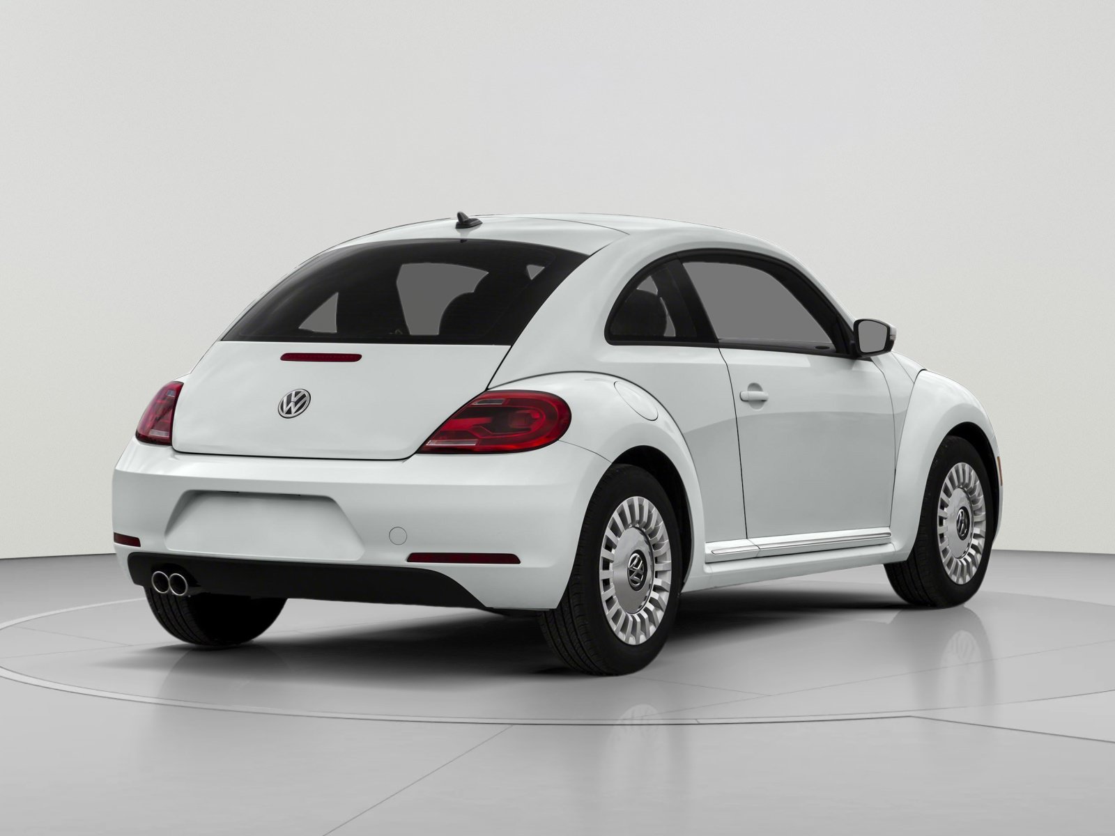 Used 2015 Volkswagen Beetle 1.8T FWD image 2