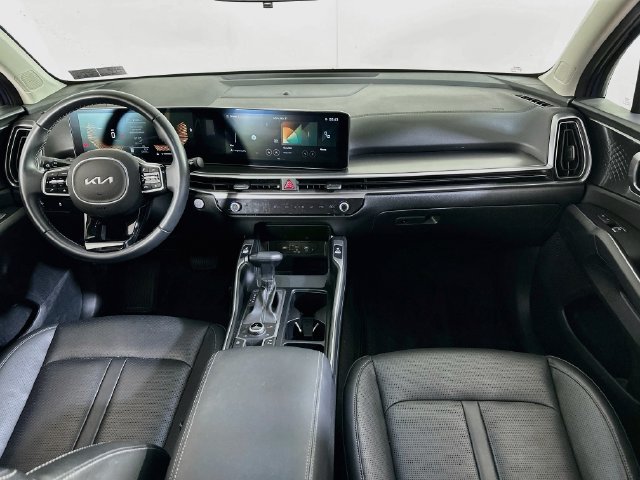 Used 2025 Kia Sorento S w/ Panoramic Sunroof Package AWD/4WD image 14