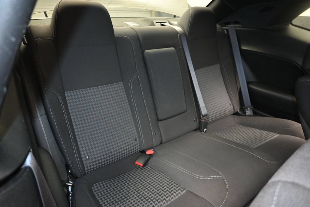 Used 2023 Dodge Challenger SXT RWD image 28