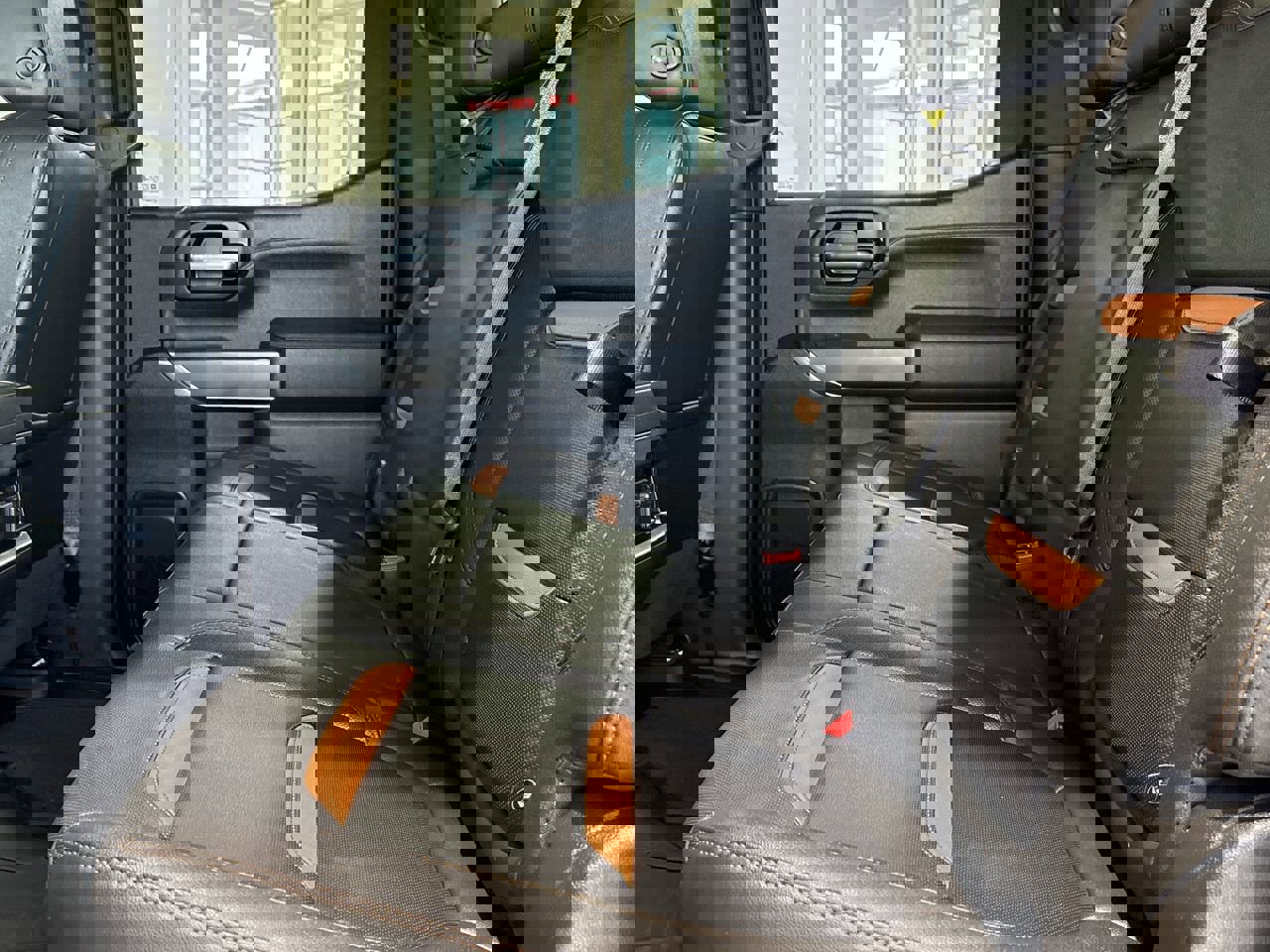 Used 2022 GMC Sierra 1500 AT4 w/ AT4 Premium Package image 23