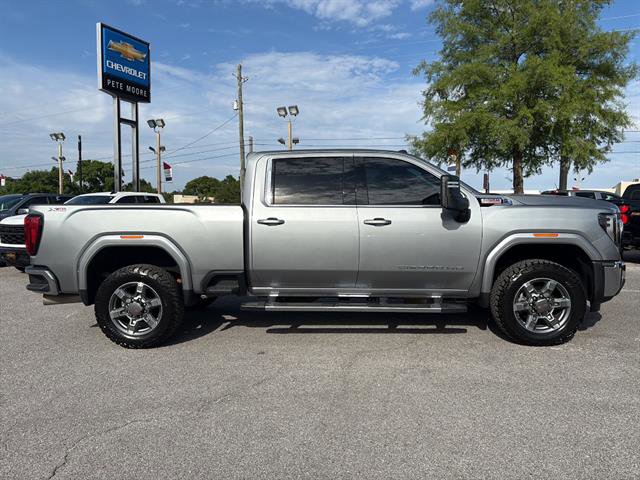 Used 2025 GMC Sierra 2500 SLE w/ SLE Value Package; AWD/4WD image 4