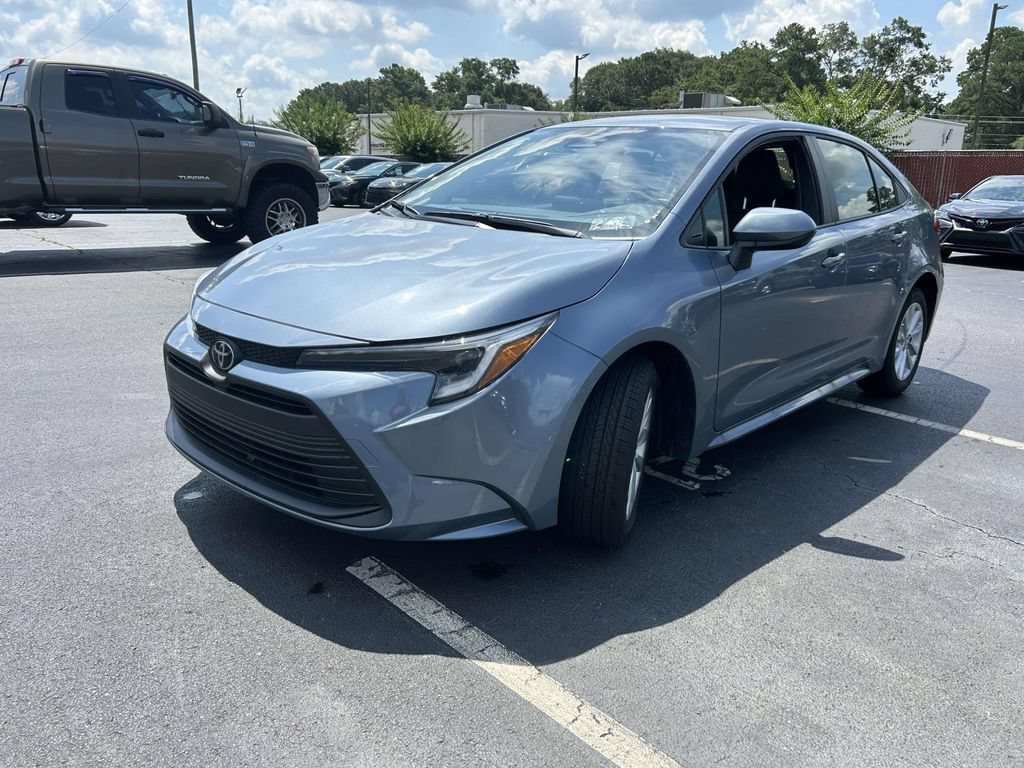 Used 2026 Toyota Corolla LE w/ LE Premium Package FWD image 7