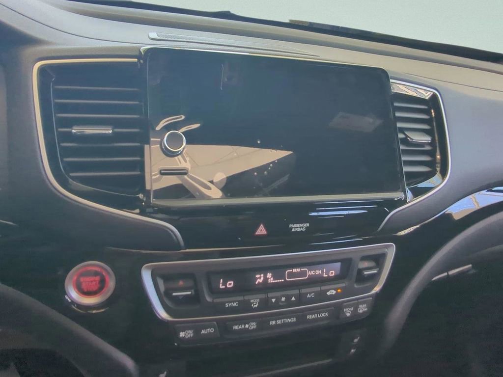 New 2026 Honda Ridgeline Black Edition image 17