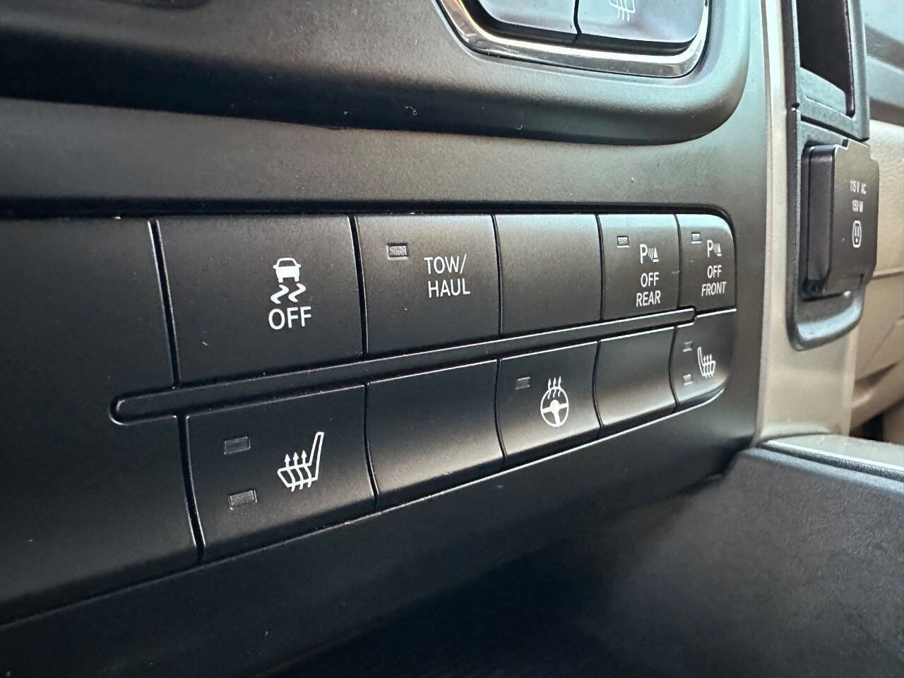 Used 2016 RAM 1500 Lone Star image 4