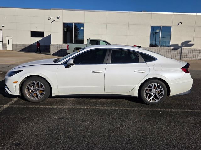 Used 2020 Hyundai Sonata SEL w/ Convenience Package image 2