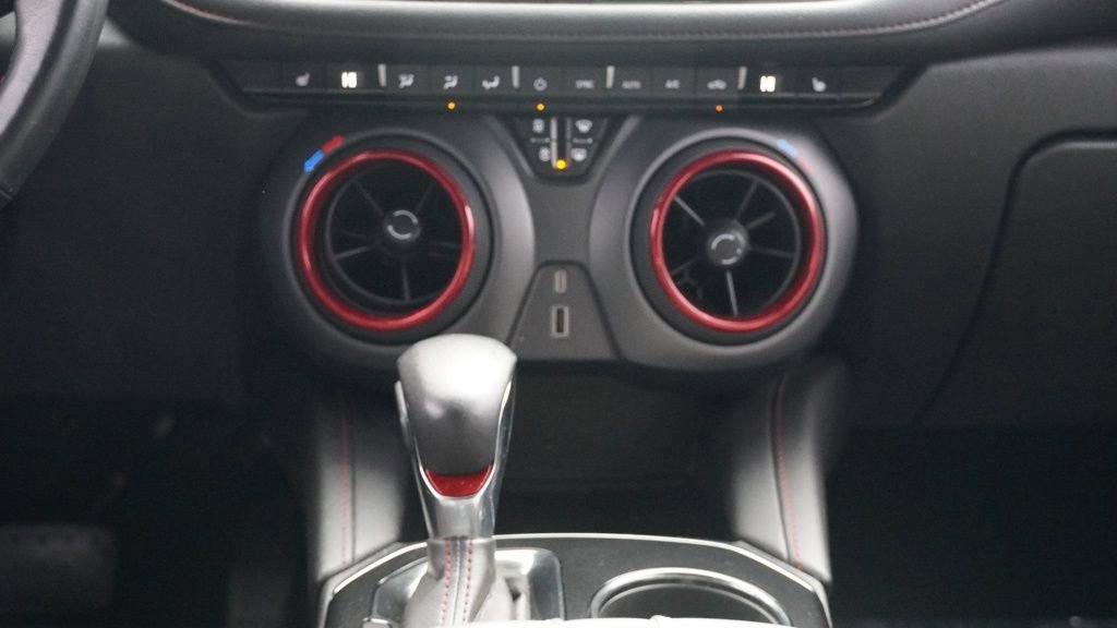 Used 2020 Chevrolet Blazer RS image 31