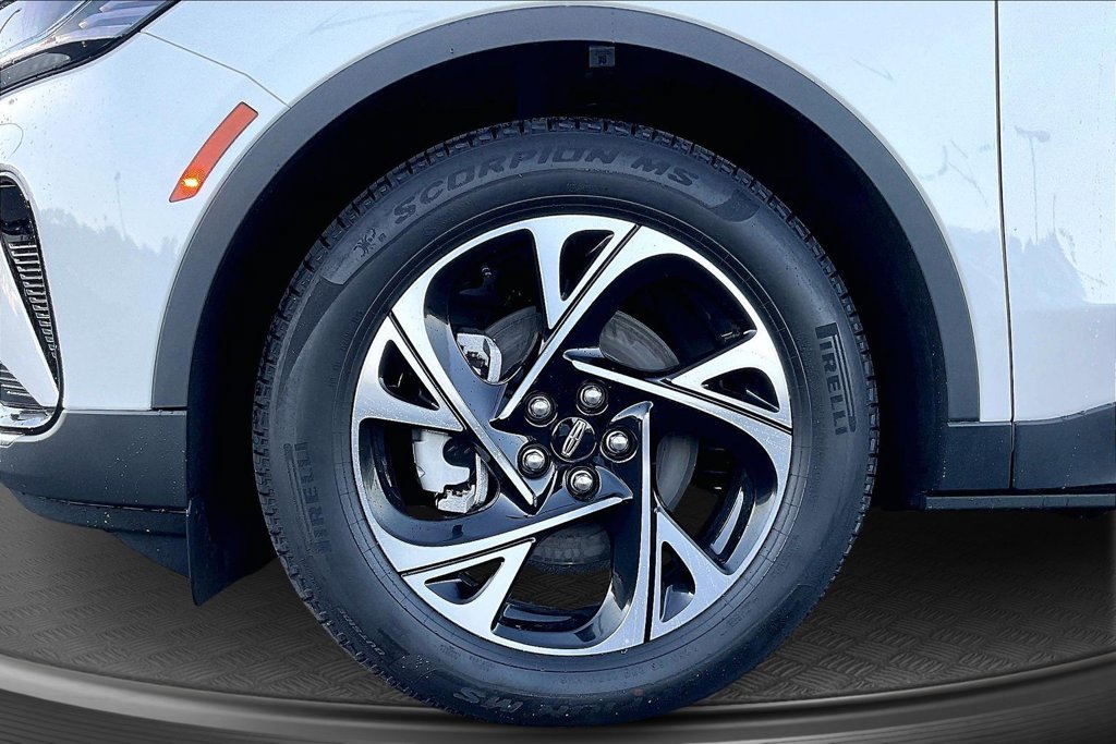 New 2026 Lincoln Nautilus Premier w/ Equipment Group 102A AWD/4WD image 13
