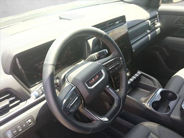 Used 2026 GMC Terrain AT4 w/ Technology Package II AWD/4WD image 10