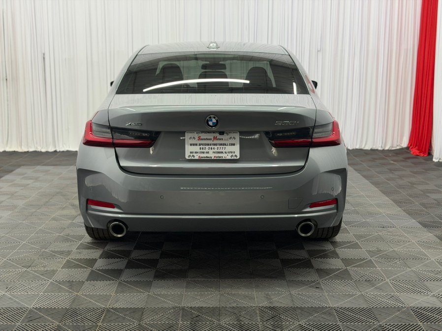 Used 2025 BMW 330i xDrive Sedan w/ Convenience Package AWD/4WD image 6