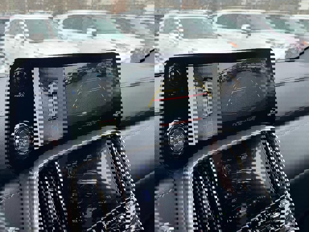 Used 2024 Lexus LX 600 F Sport image 24