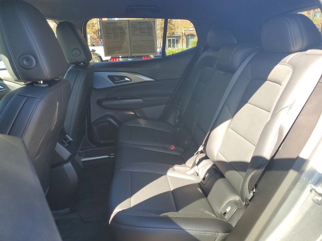 Used 2026 Chevrolet Equinox EV LT image 13