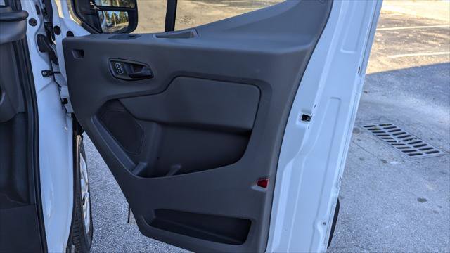 Used 2023 Ford E-Transit Medium Roof RWD image 19