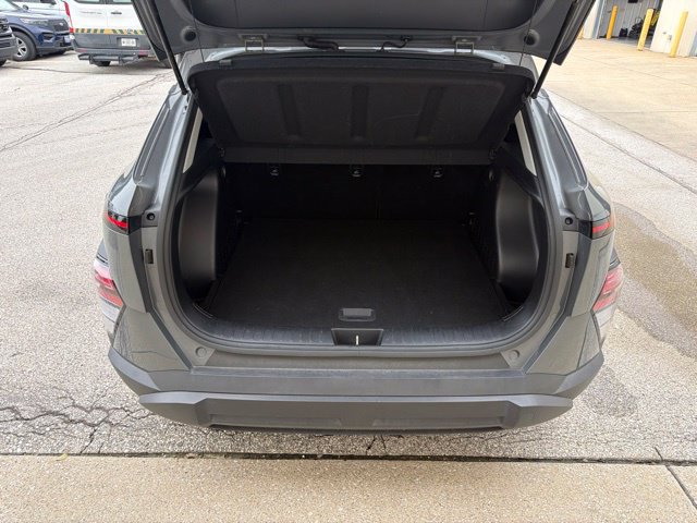 Used 2025 Hyundai Kona SEL FWD image 14