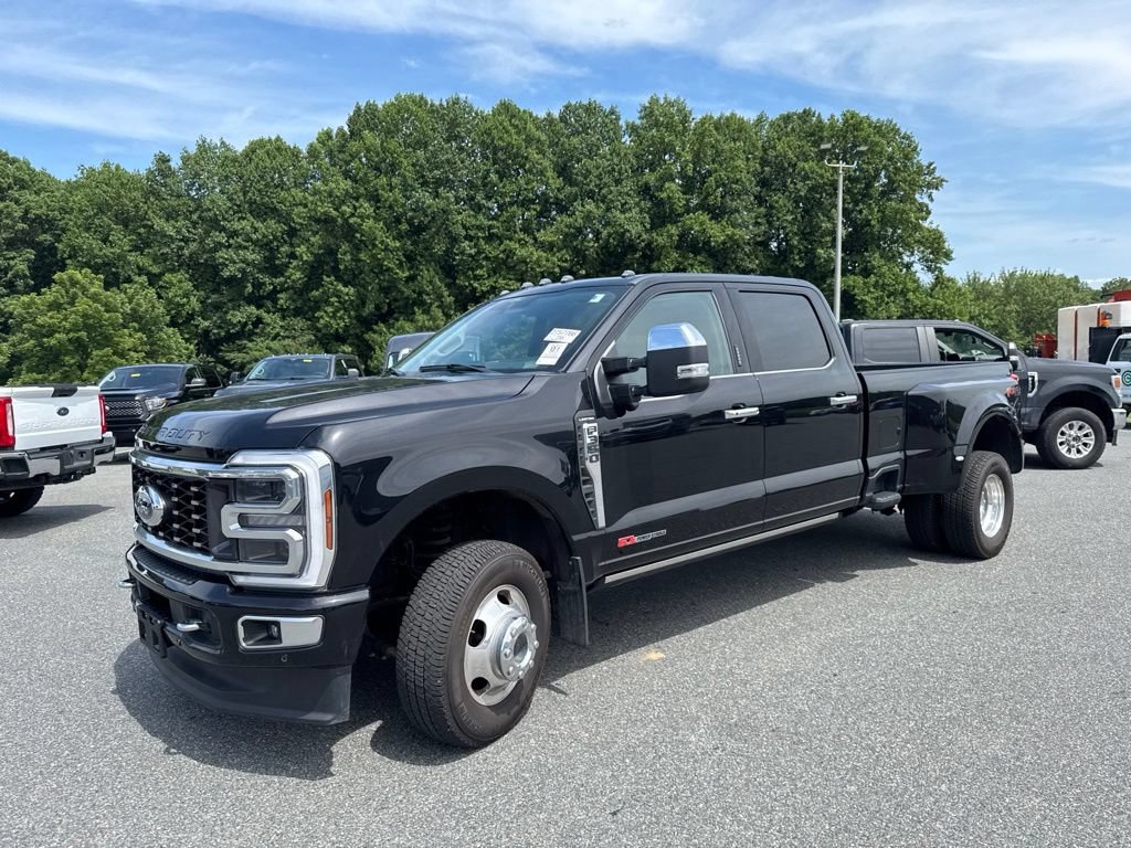 Used 2024 Ford F350 Limited w/ FX4 Off-Road Package AWD/4WD image 3