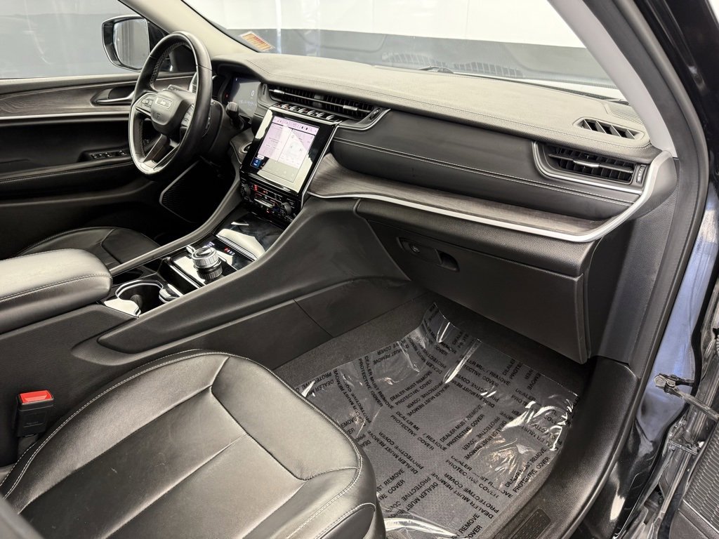 Used 2022 Jeep Grand Cherokee Limited image 51