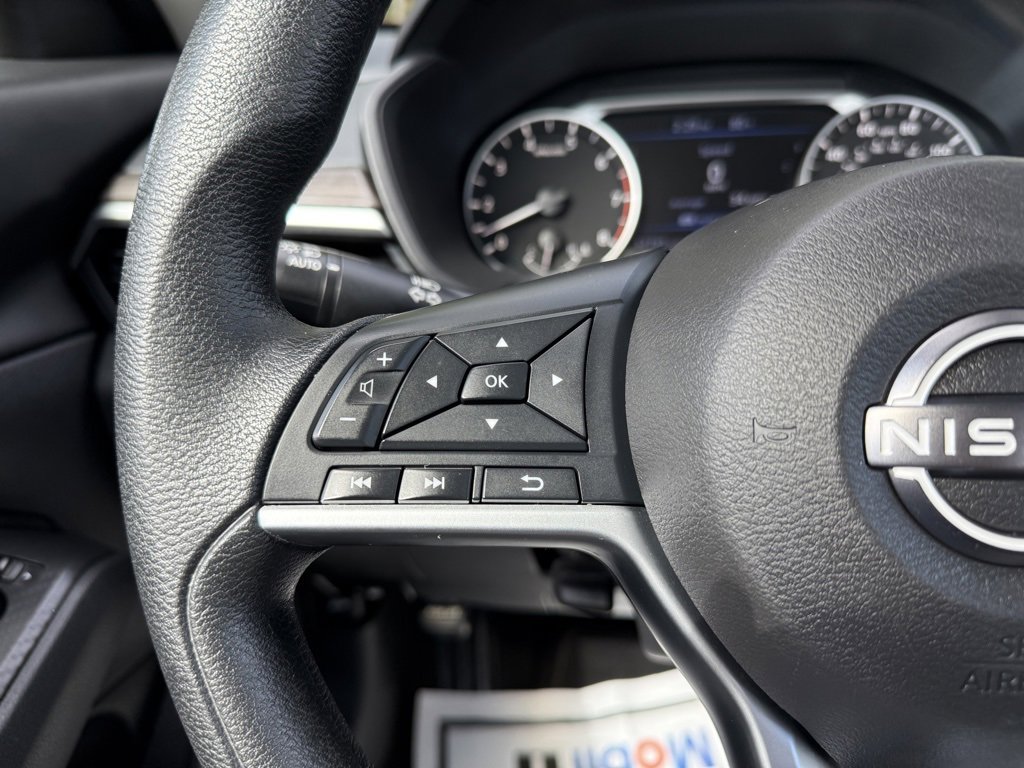 Used 2024 Nissan Altima 2.5 SV image 28